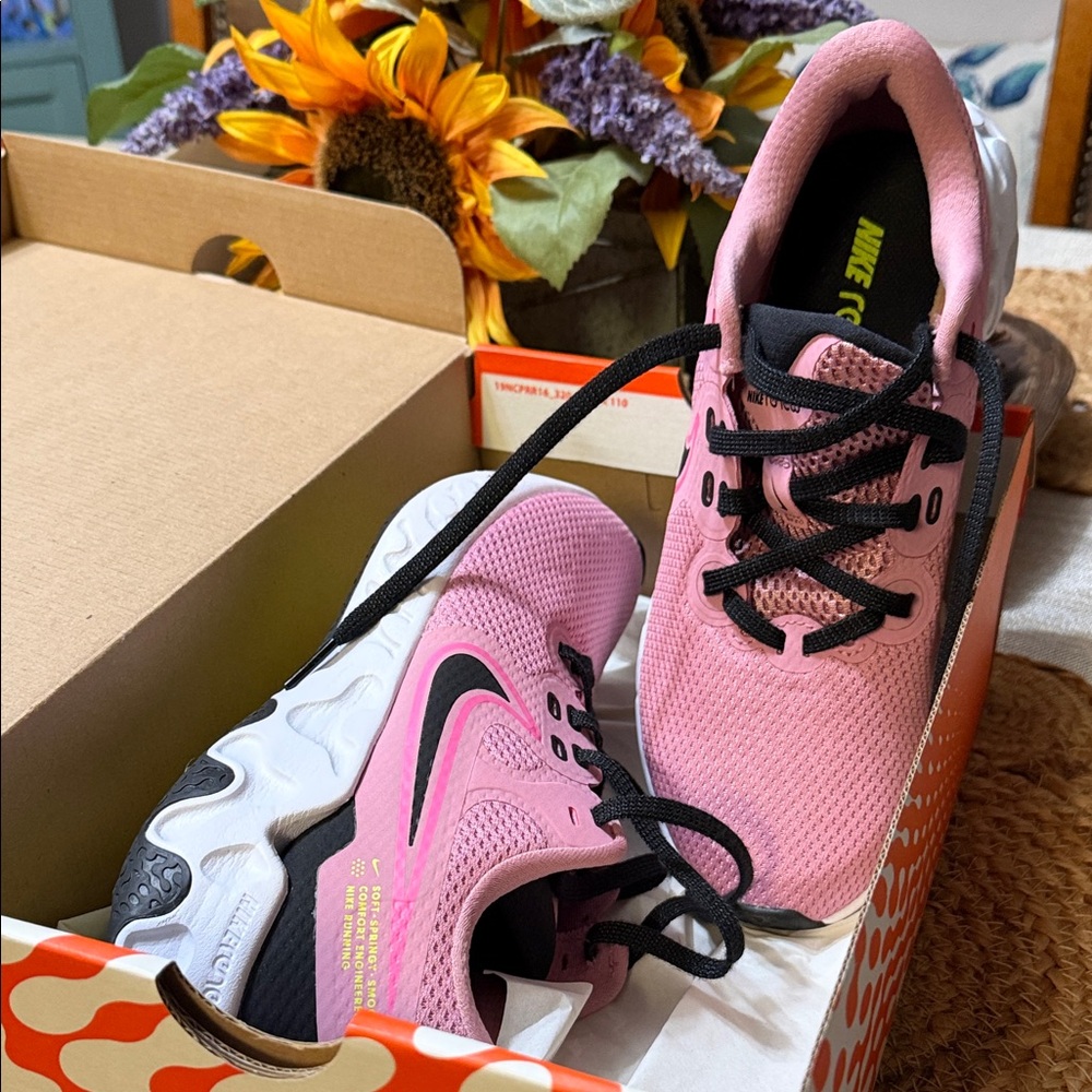 Nike Women's Athletic Shoes in Pink and Black